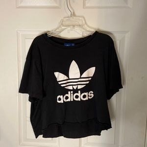 Women’s adidas cropped logo tee